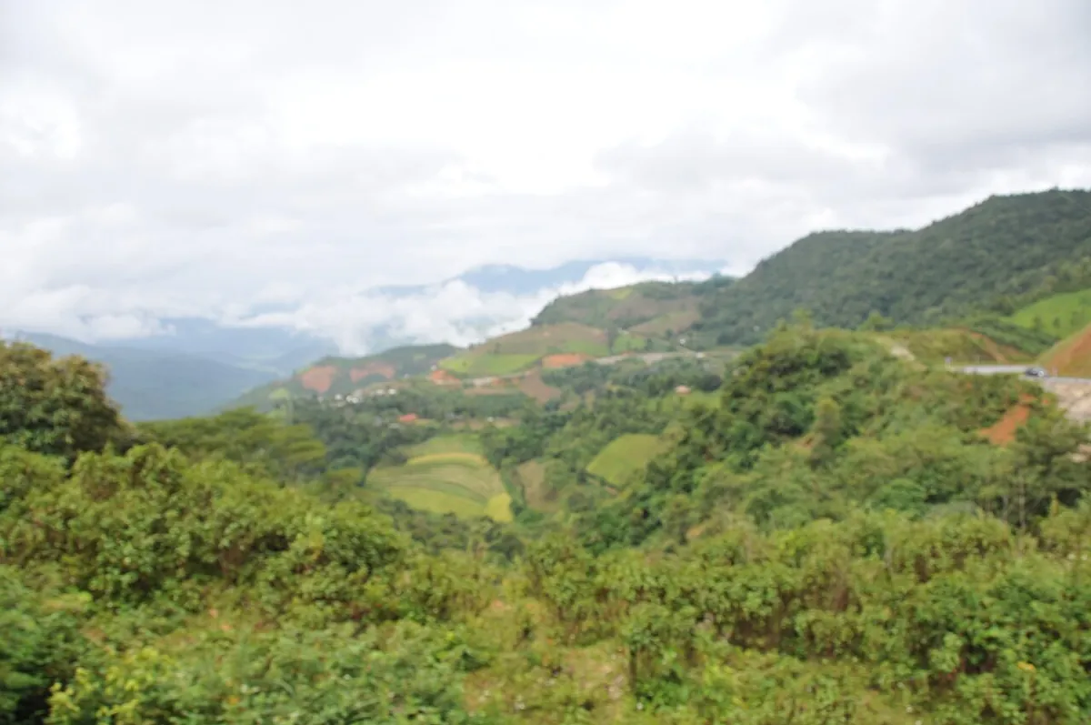 Mây trên đỉnh đèo Pha Đin