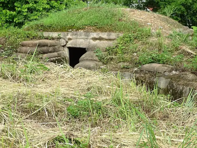 Dấu tích hầm trên đồi A1, Điện Biên Phủ