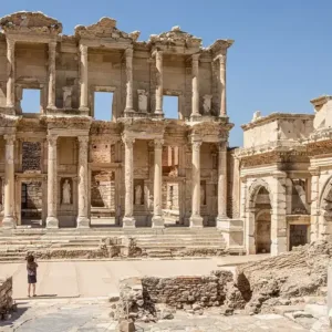 Thành cổ Ephesus gần Kusadasi