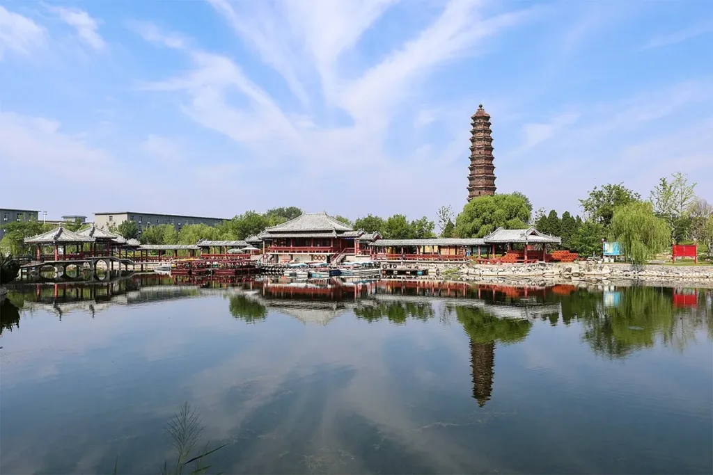 Thiết Tháp, Khai Phong
