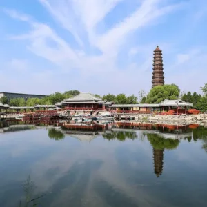 Thiết Tháp, Khai Phong