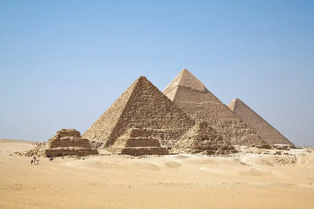 Kim tự tháp Giza, Ai Cập