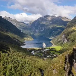Vịnh hẹp Geiranger, Na Uy