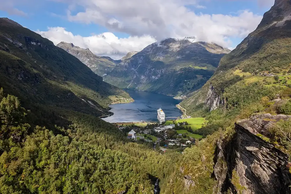 Vịnh hẹp Geiranger, Na Uy