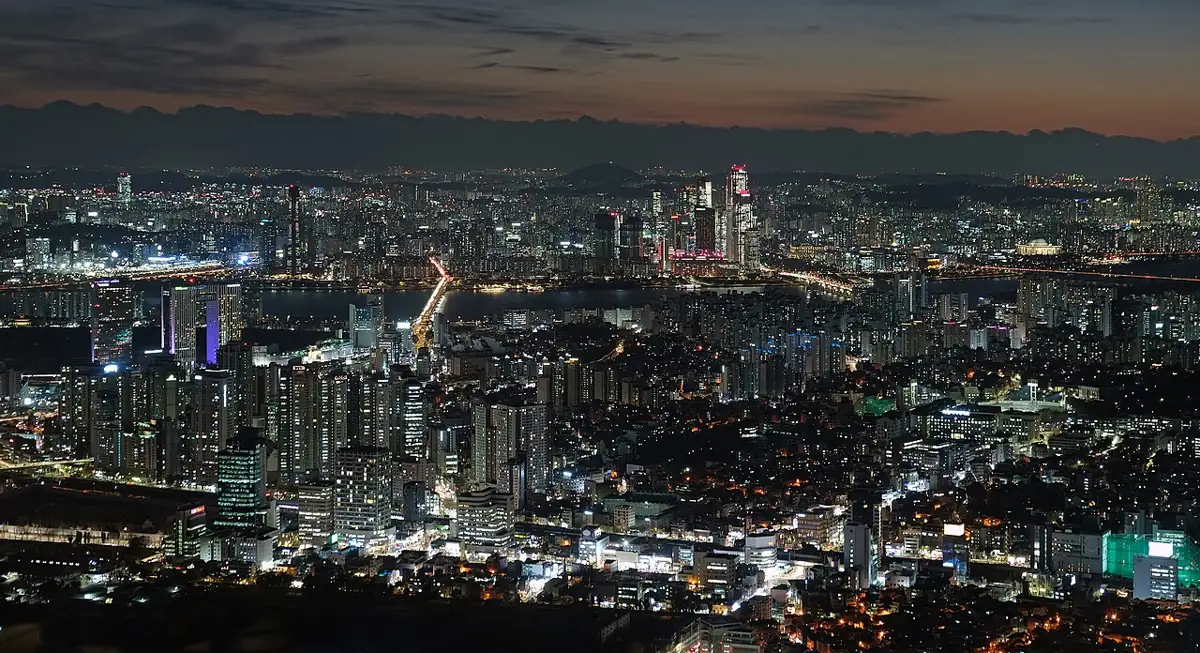 Tháp Namsan (N Seoul Tower)