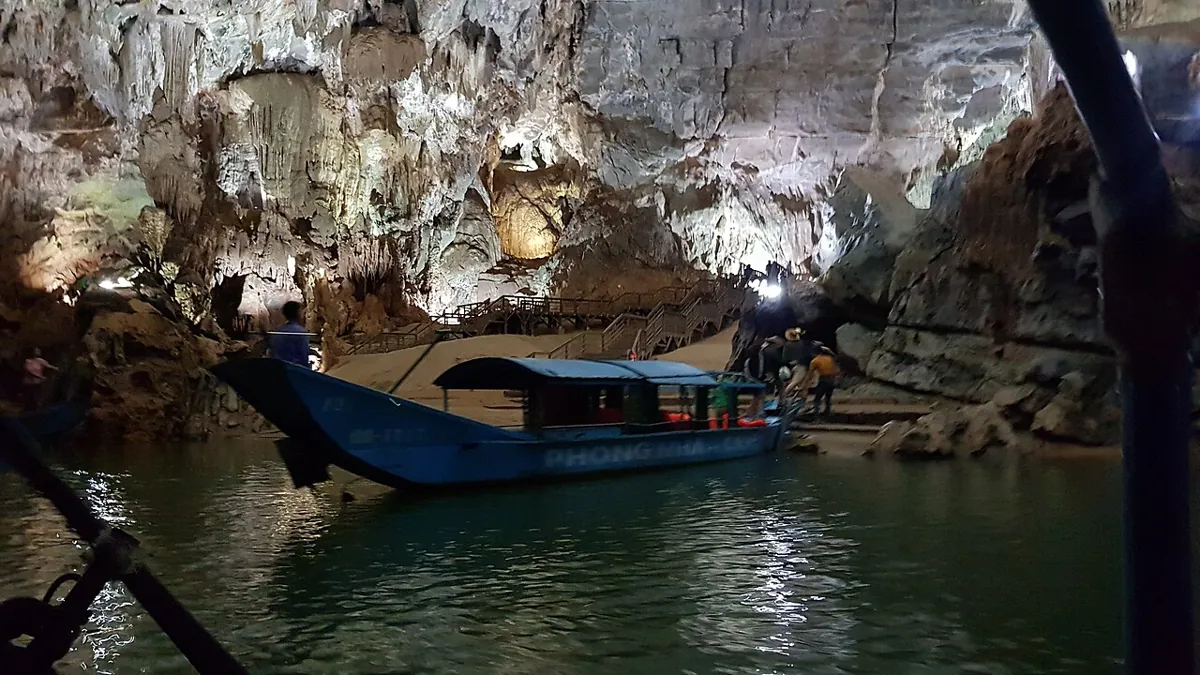 Động Phong Nha, Quảng Bình