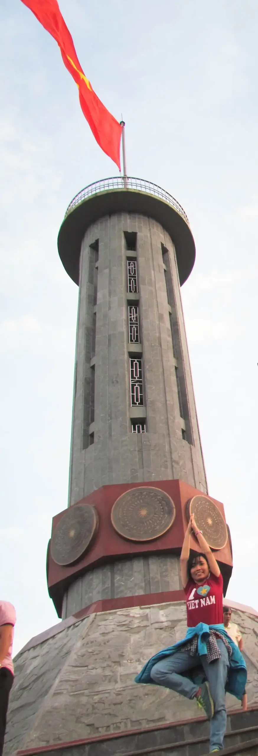Cột cờ Lũng Cú, điểm đến quen thuộc của tour Hà Giang